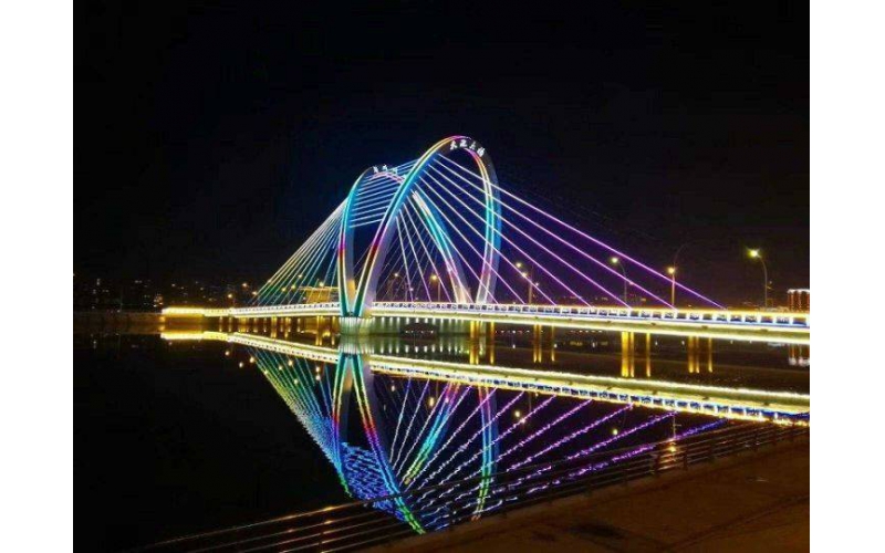 做好這四點(diǎn)，城市廣場(chǎng)夜景照明能給人們提供視覺(jué)享受
